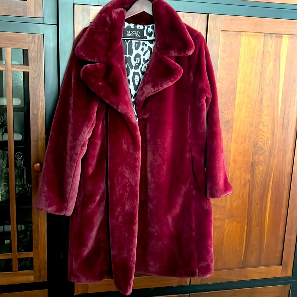 Badgley Mischka faux fur coat in burgundy! Size L. Worn one time. Very luxe